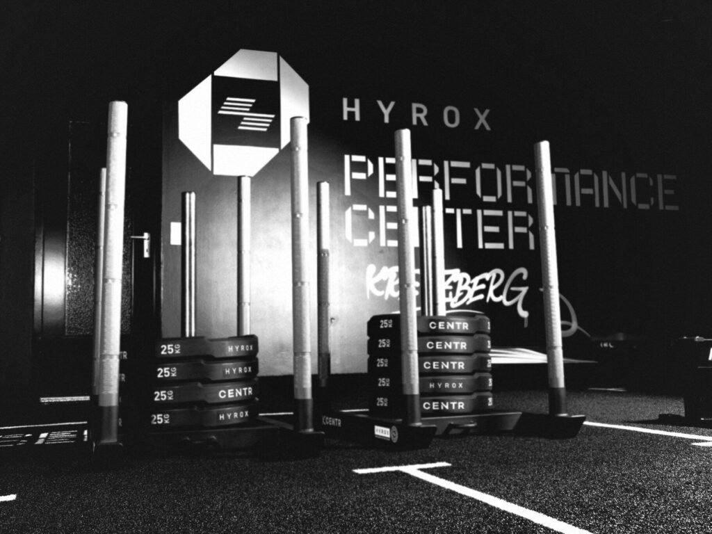 KNIGER PERFORMANCE-1